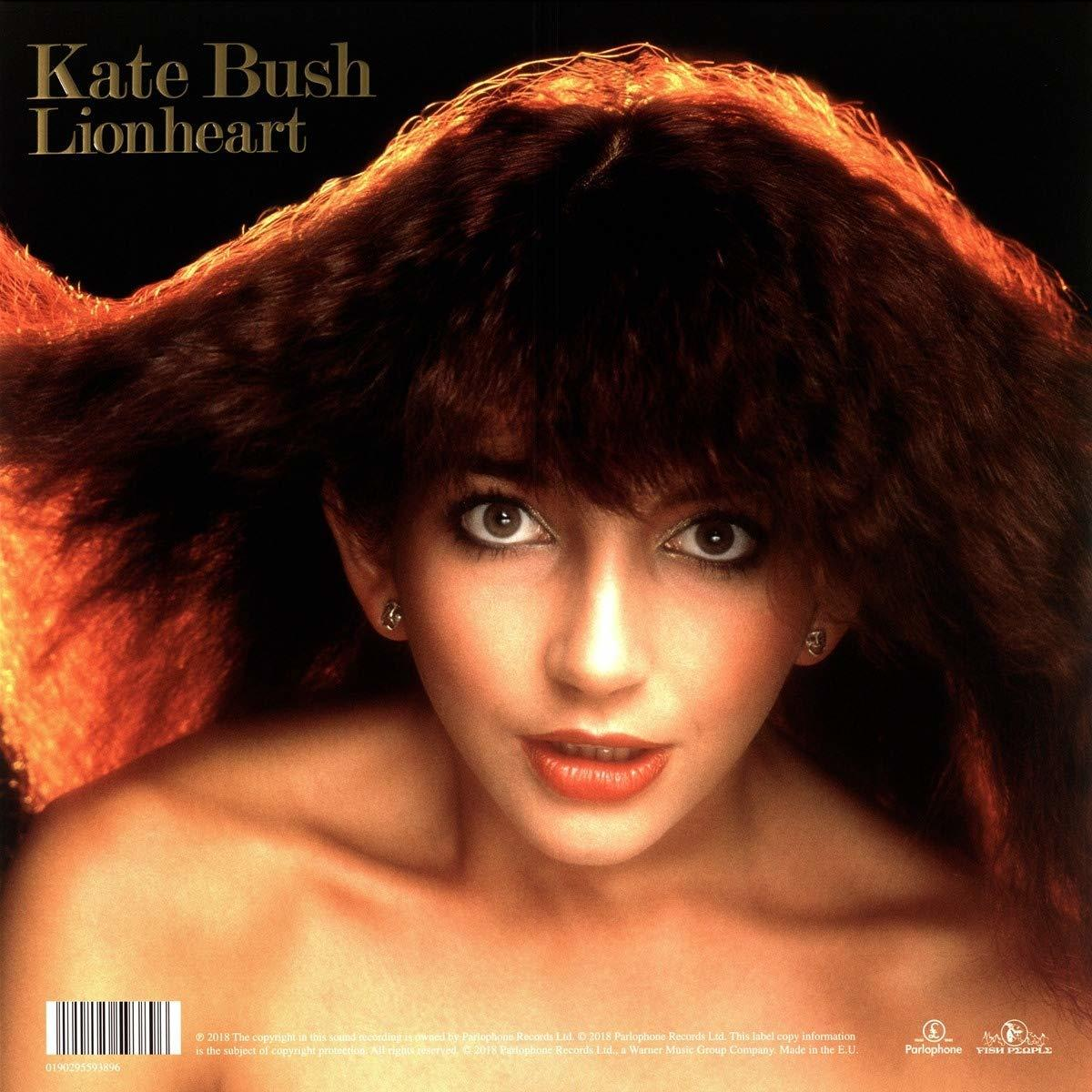 Kate Bush Albumcover, Nahaufnahme ihres Gesichts. Dunkle Haare, helle Augen.