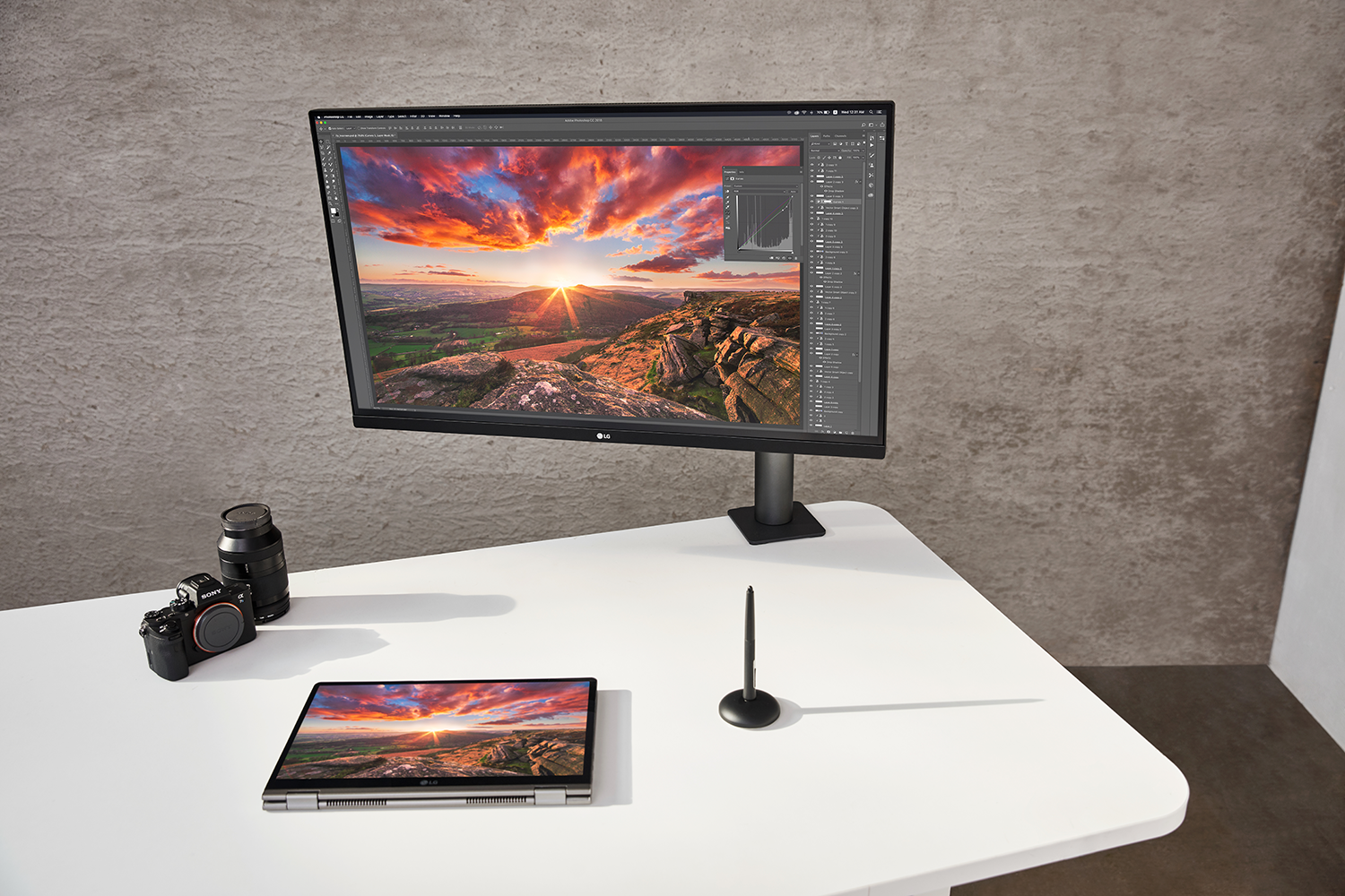 LG 27UN880-B - 27 inch - 3840 x 2160 (Ultra HD 4K) - AH-IPS-paneel - in hoogte verstelbaar