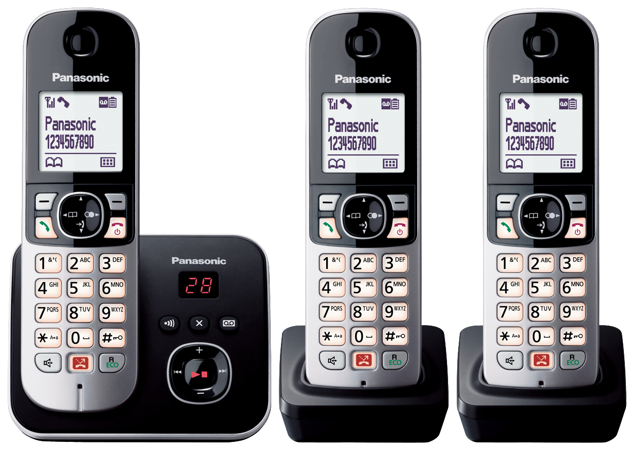 Drei schnurlose Telefone von Panasonic auf ihren Ladestationen, alle mit derselben Telefonnummer.