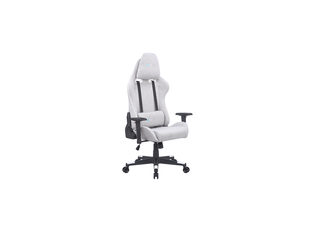 Silla gaming gris y negra. Tiene reposacabezas, reposabrazos y ruedas sobre una base negra.