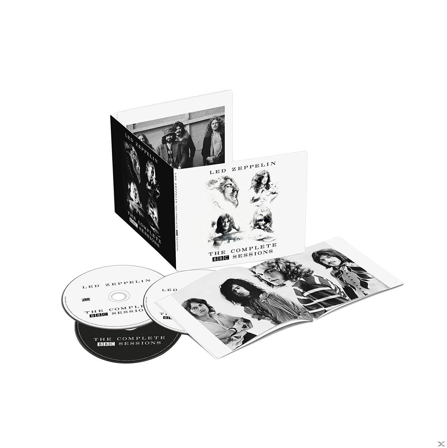 Led Zeppelin albumkészlet két CD-vel és egy füzettel, amely fekete-fehér fotón mutatja a zenekar tagjait.