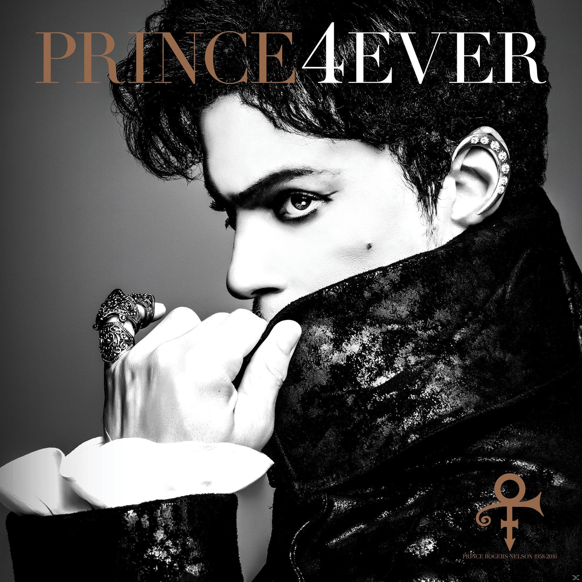 Prince 4ever album borítója. Egy fekete-fehér portré Prince-ről. Logót és szöveget tartalmaz.