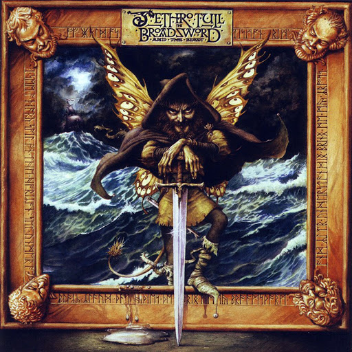Album borító: Egy fantasy illusztráció. Egy szárnyas férfi karddal. Szöveg: Jethro Tull - The Broadsword and the Beast.