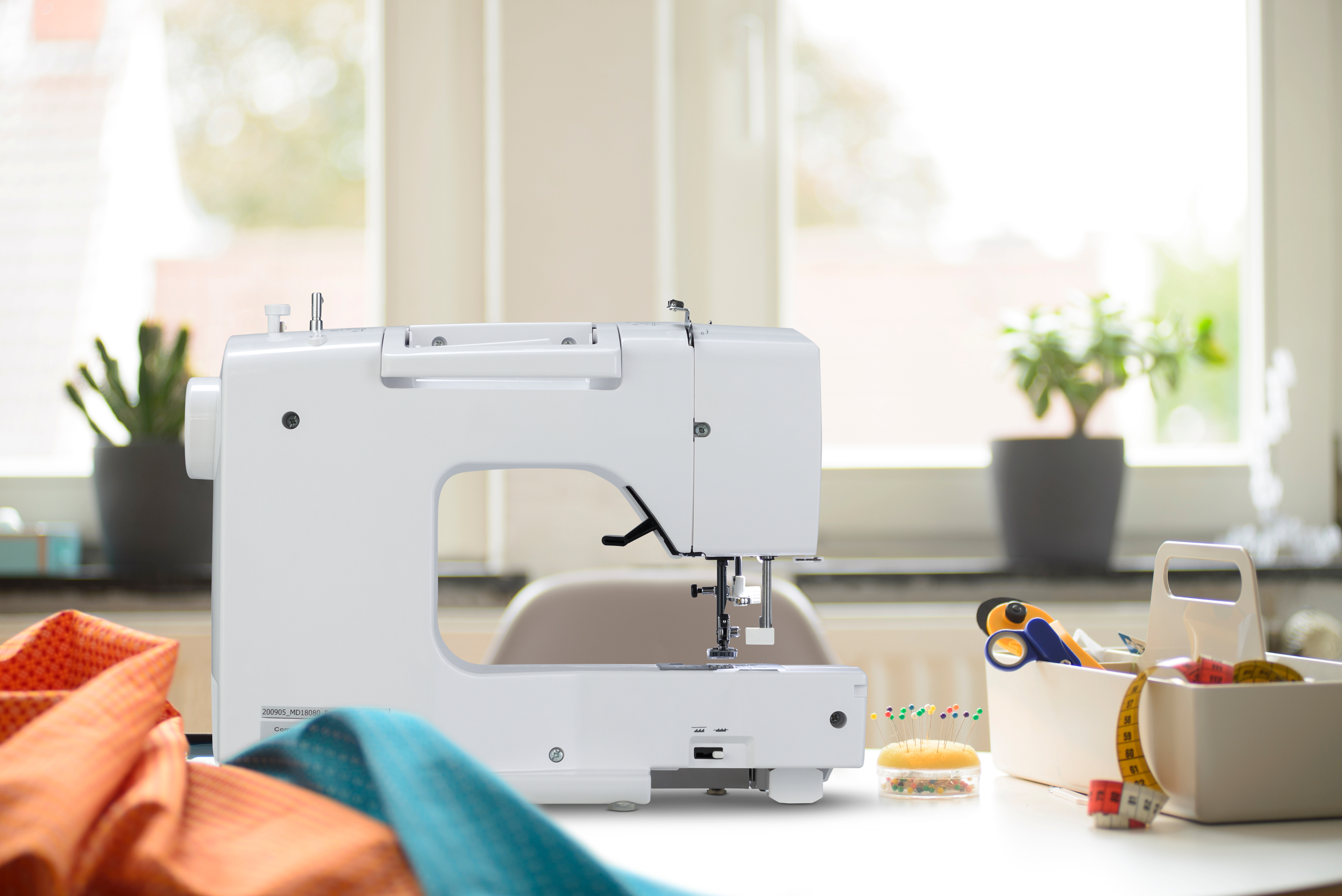 MEDION MD 18080 Freiarm-Nähmaschine (36 Watt)