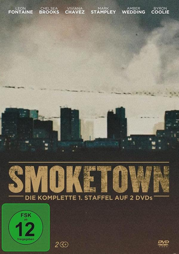 Smoketown DVD-Cover. Text und Namen der Schauspieler sind sichtbar. FSK 12 Bewertung.