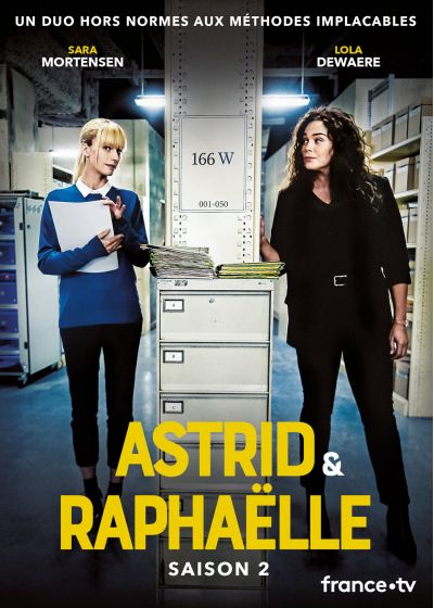 Affiche de la série TV française 'Astrid et Raphaëlle' saison 2, deux femmes à côté de tiroirs.