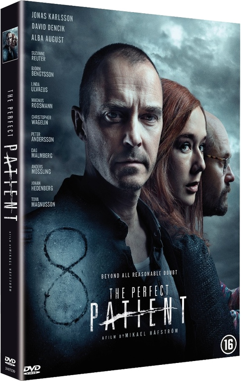 Couverture DVD : 3 personnes, sombre. L'homme regarde le spectateur, la femme regarde sur le côté.