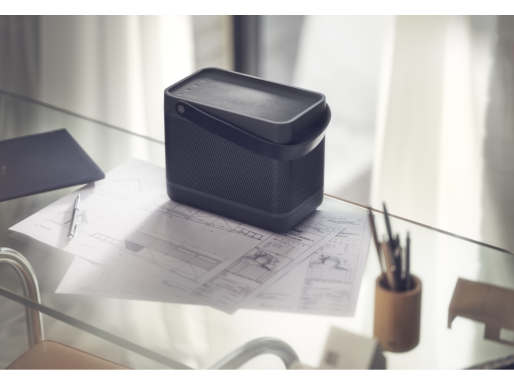Altavoz inalámbrico - Bang & Olufsen Beolit 20 Black Anthracit, 240 W, Bluetooth, Autonomía 8 h, IP54, Negro