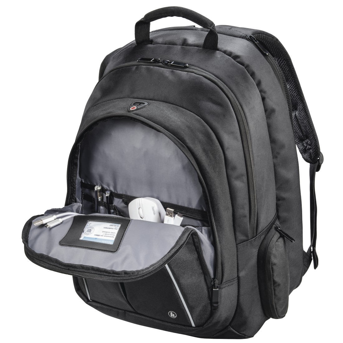 Schwarzer Rucksack. Das Hauptfach ist geöffnet und gibt eine weiße Maus, Kabel und eine Karte frei.