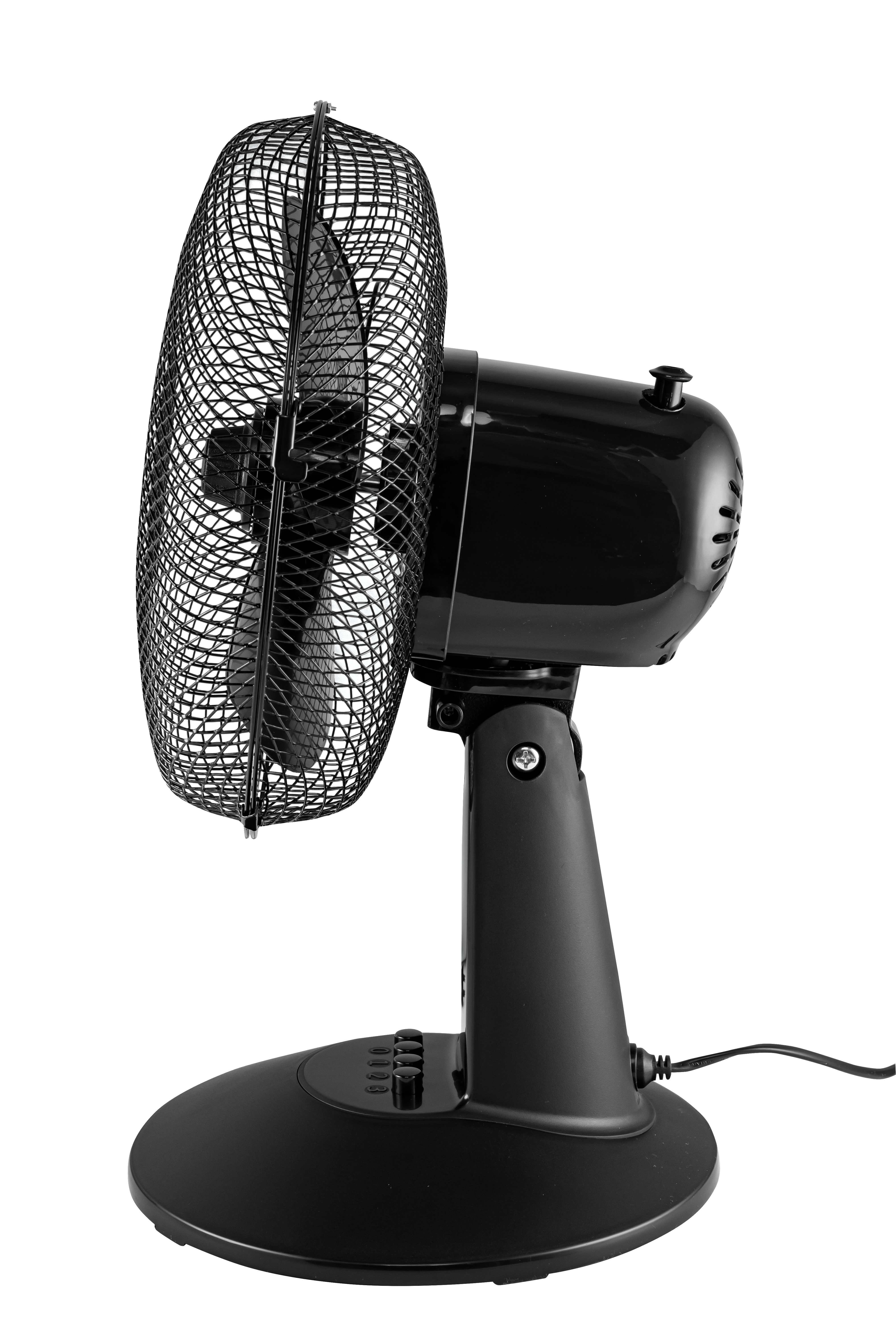 Ein schwarzer Tischventilator mit Metallgitter und rundem Sockel.