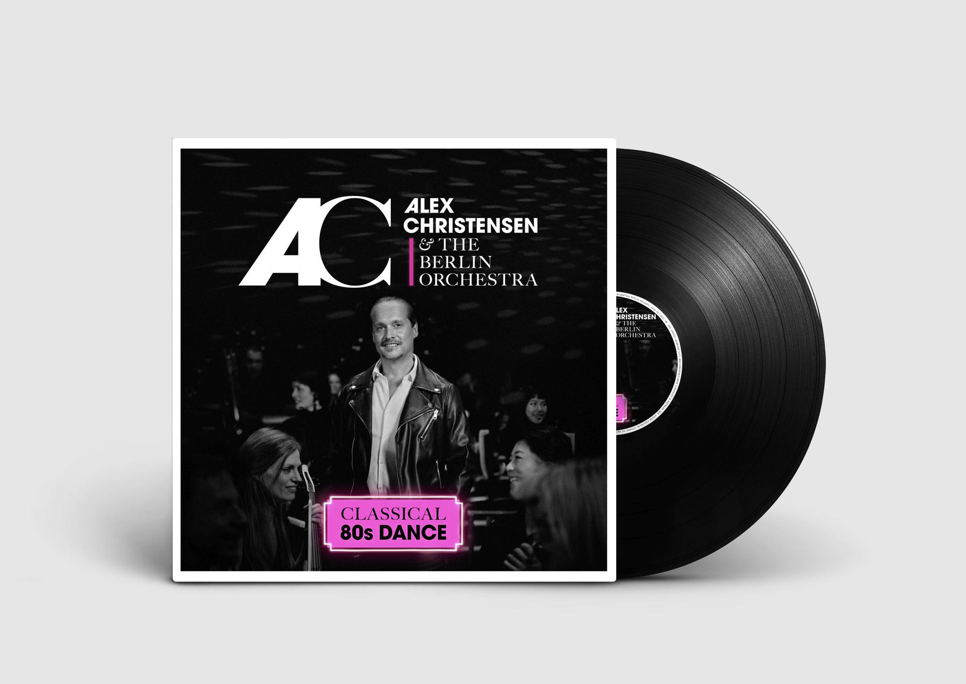 Albumcover von Alex Christensen & The Berlin Orchestra. Eine Schallplatte liegt daneben.