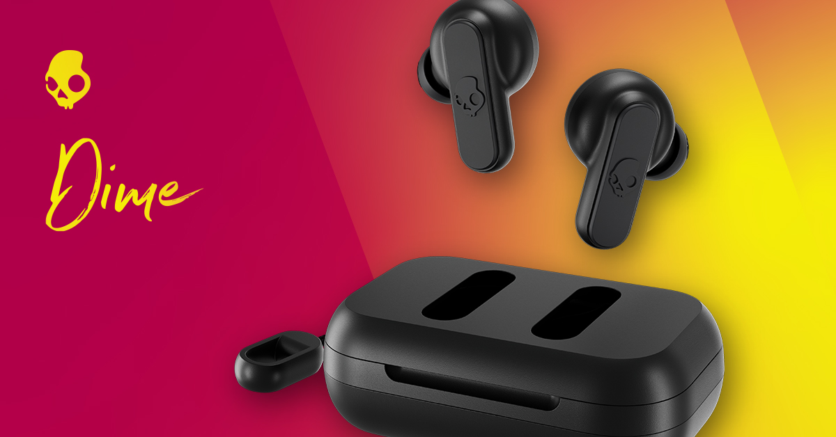 Fekete Skullcandy Dime fülhallgatók és töltőtok. A háttér piros-sárga gradiens.