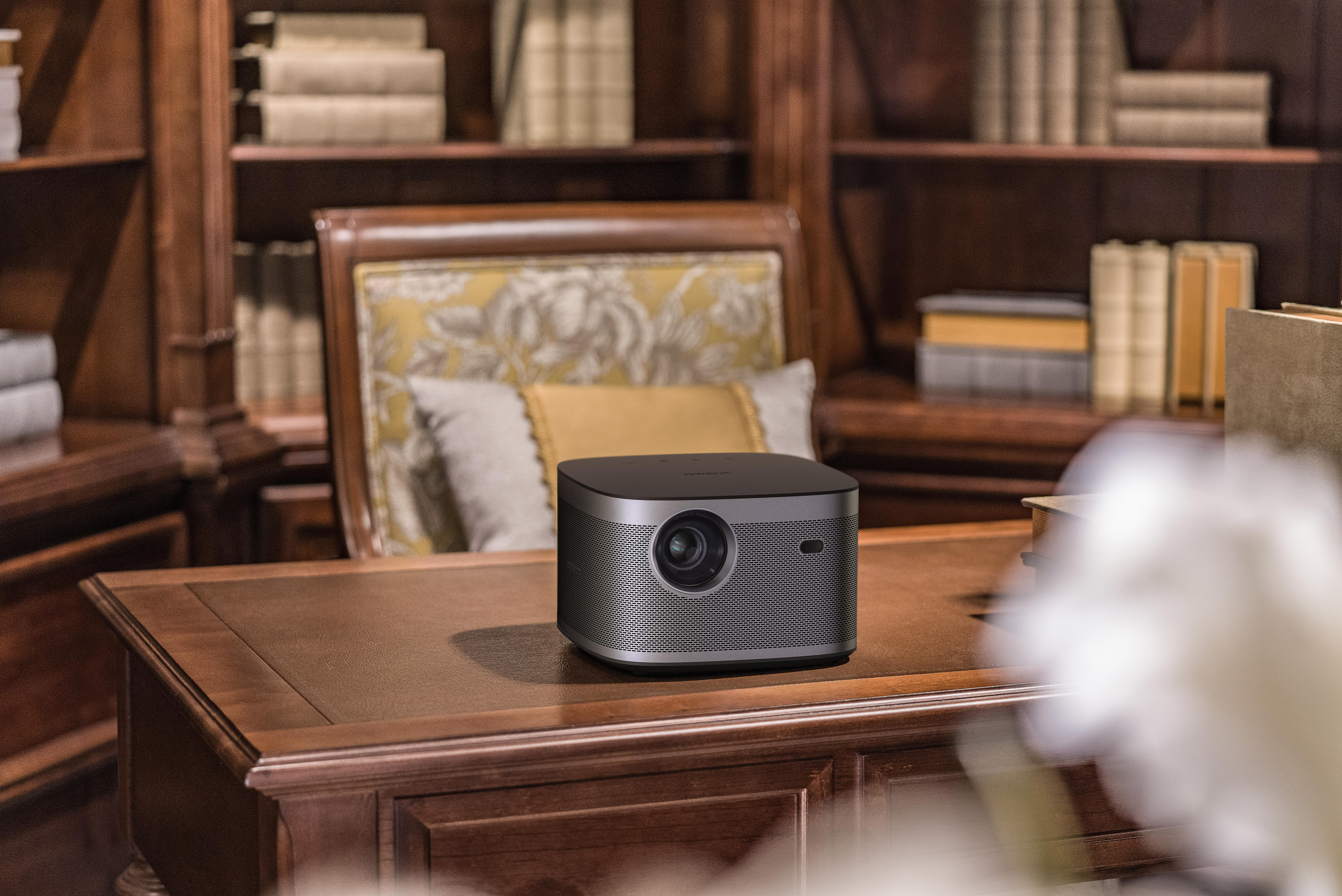 XGIMI HORIZON Beamer(Full-HD, 2200 ANSI-Lumen, WLAN)