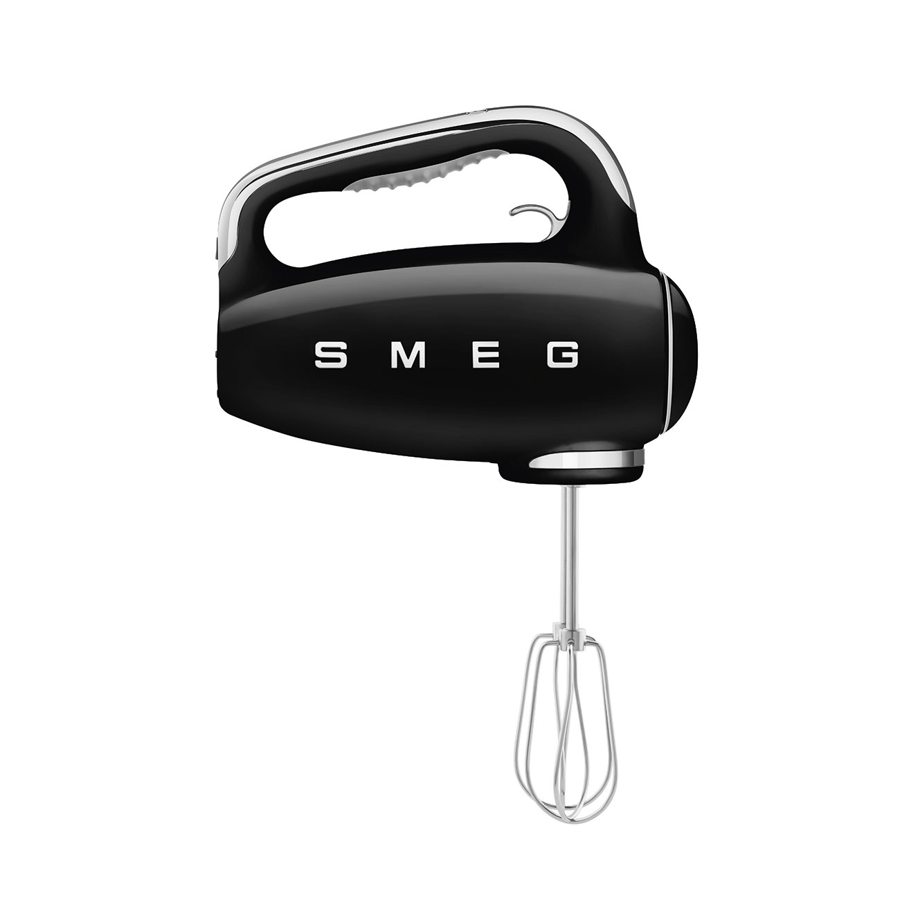 Schwarzer Handmixer mit dem Markennamen SMEG. Der Mixer befindet sich auf weißem Hintergrund.