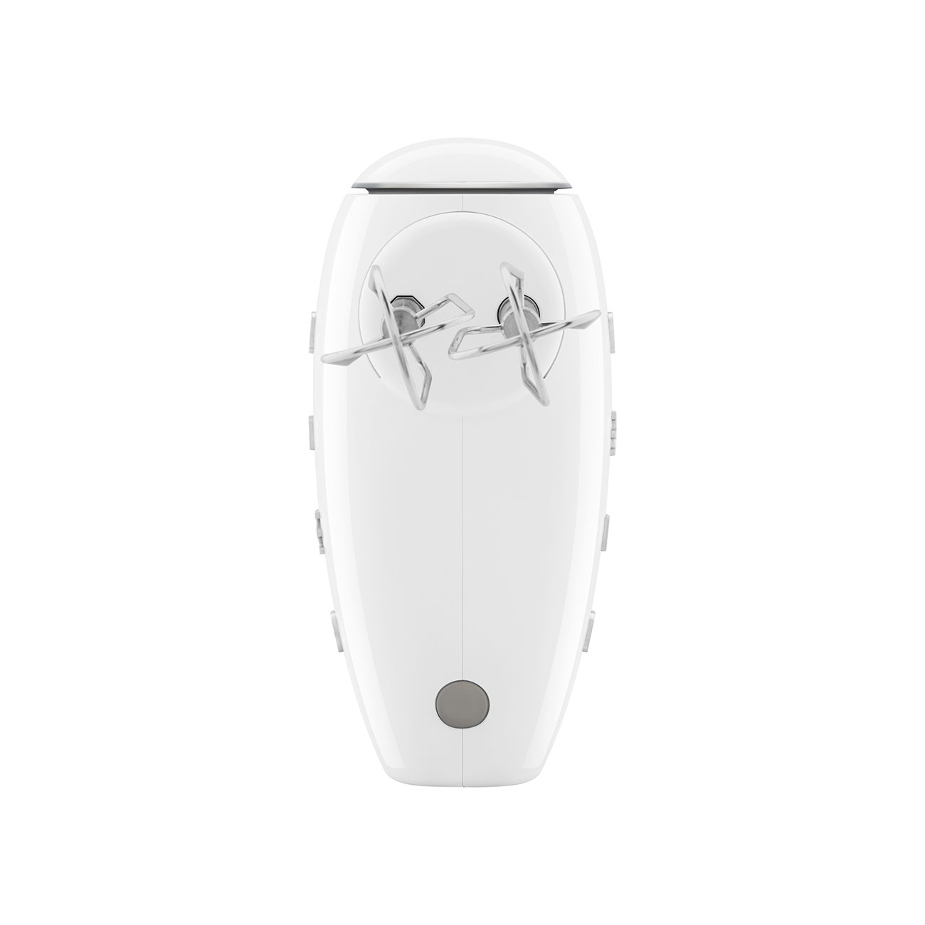 Ein weißer Handmixer mit zwei Schneebesen, die sich von oben erstrecken. Der Mixer befindet sich auf einer weißen Oberfläche.