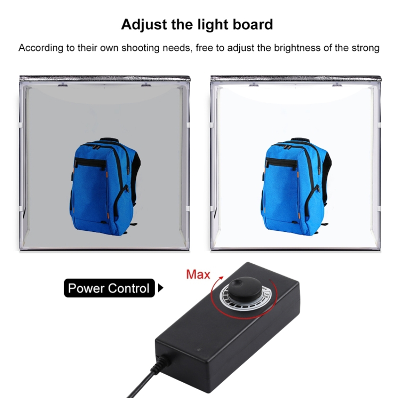 Deux images avec un sac à dos bleu dans des caissons lumineux avec contrôle de l'alimentation.