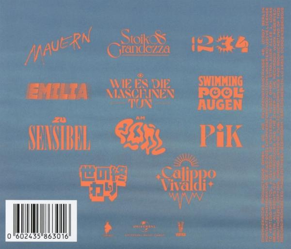 Orange Schriftzüge auf blauem Hintergrund, darunter ein Barcode.