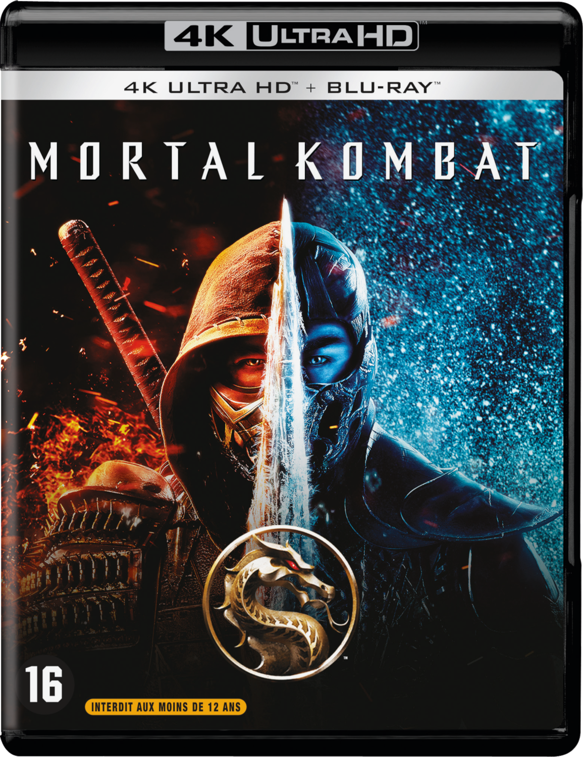 Couverture Blu-ray Mortal Kombat. Montre deux personnages en combat, une épée et un logo de dragon.