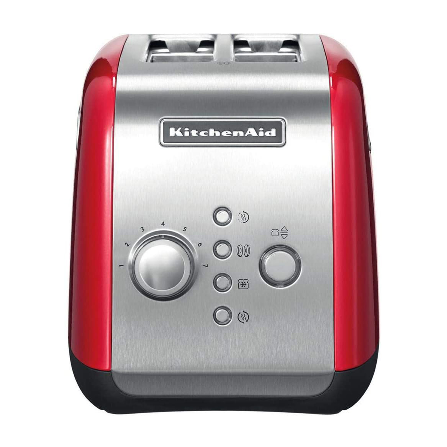 Un tostapane KitchenAid rosso e argento con sette pulsanti e un quadrante. È su una superficie bianca.