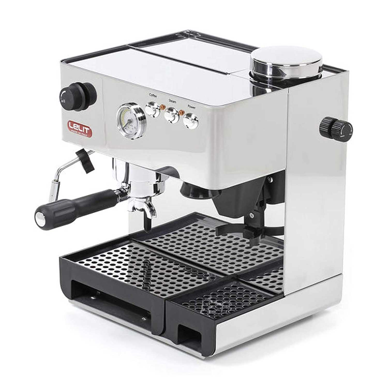 Una macchina per espresso in acciaio inossidabile con manico nero, manometro e vari controlli.