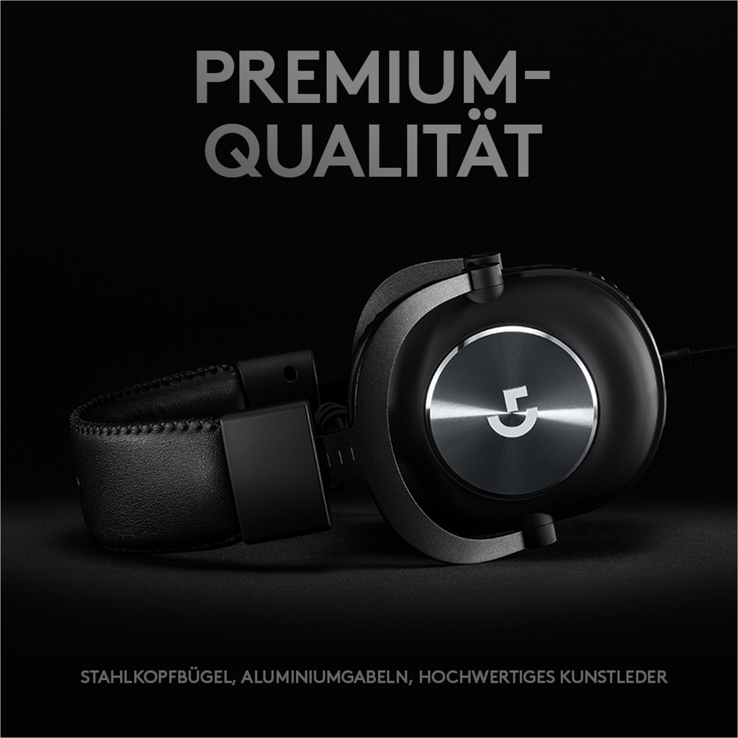 Schwarze Kopfhörer mit silbernem Logo, der Text 'PREMIUM-QUALITÄT' steht über den Kopfhörern.