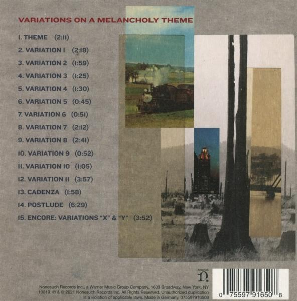Rückseite einer CD-Hülle mit Titelliste und Artwork eines Zuges und Gebäuden, auf weißem Hintergrund.