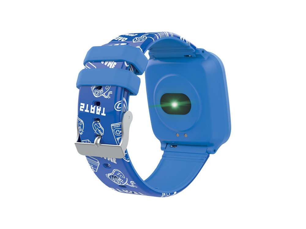 Smartwatch azul con correa azul con estampados gráficos blancos y hebilla plateada, fondo blanco.
