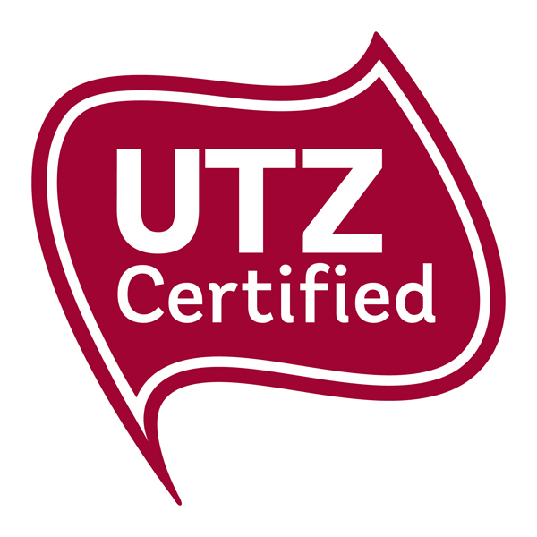 Az UTZ Certified logó. Bordó, stilizált levél alakú embléma fehér szöveggel.