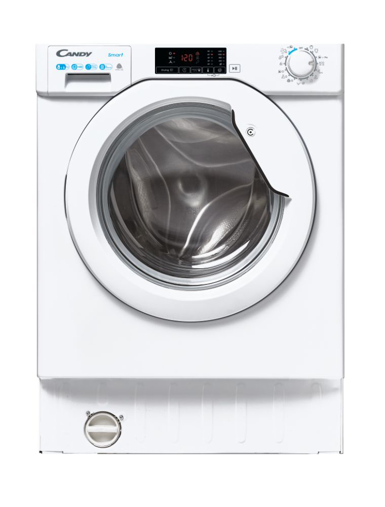 Eine weiße Candy Smart Waschmaschine. Sie hat eine runde Tür und ein digitales Display mit Einstellungen. Die Maschine steht vor weißem Hintergrund.