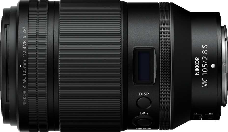 Objectif d'appareil photo noir. Il est cylindrique et comporte des marquages et des boutons. L'objectif est Nikon.