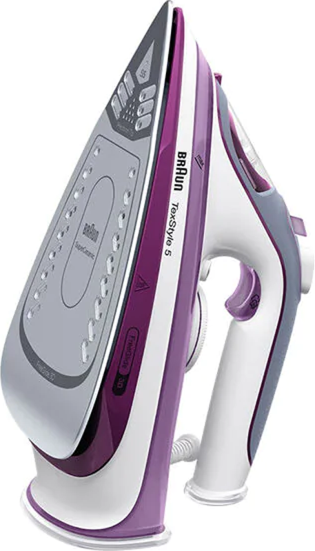 Un ferro da stiro bianco e viola con piastra grigia, il logo Braun è visibile.