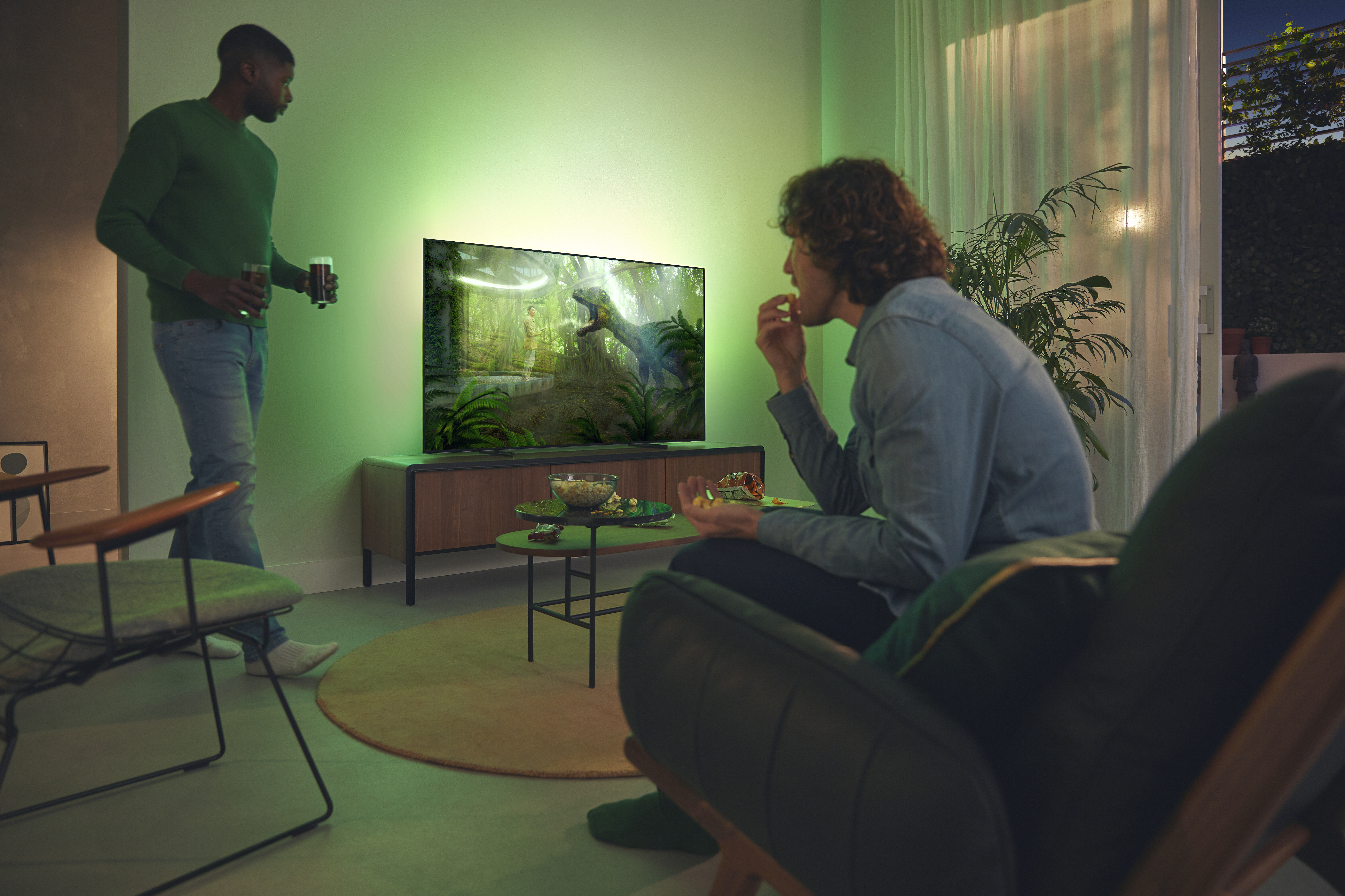 PHILIPS 55OLED706/12 OLED TV (Flat, 55 Zoll / 139 cm, UHD 4K, SMART TV, Ambilight, Android TV™ 10 (Q))