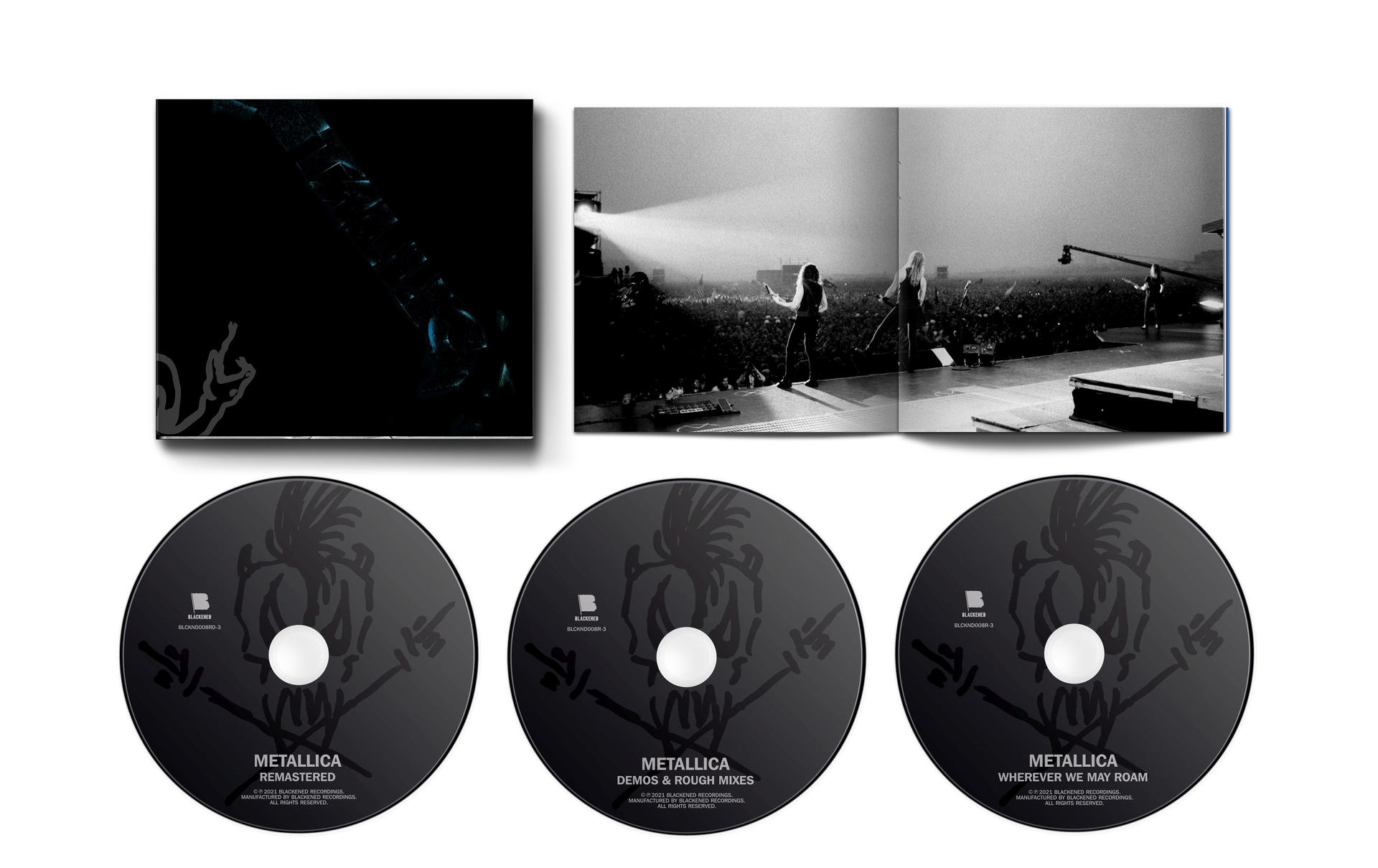 Drie zwarte Metallica cd's met albumhoes en tekst. Het album bevat 'Remastered', 'Demos' en 'Roam'.