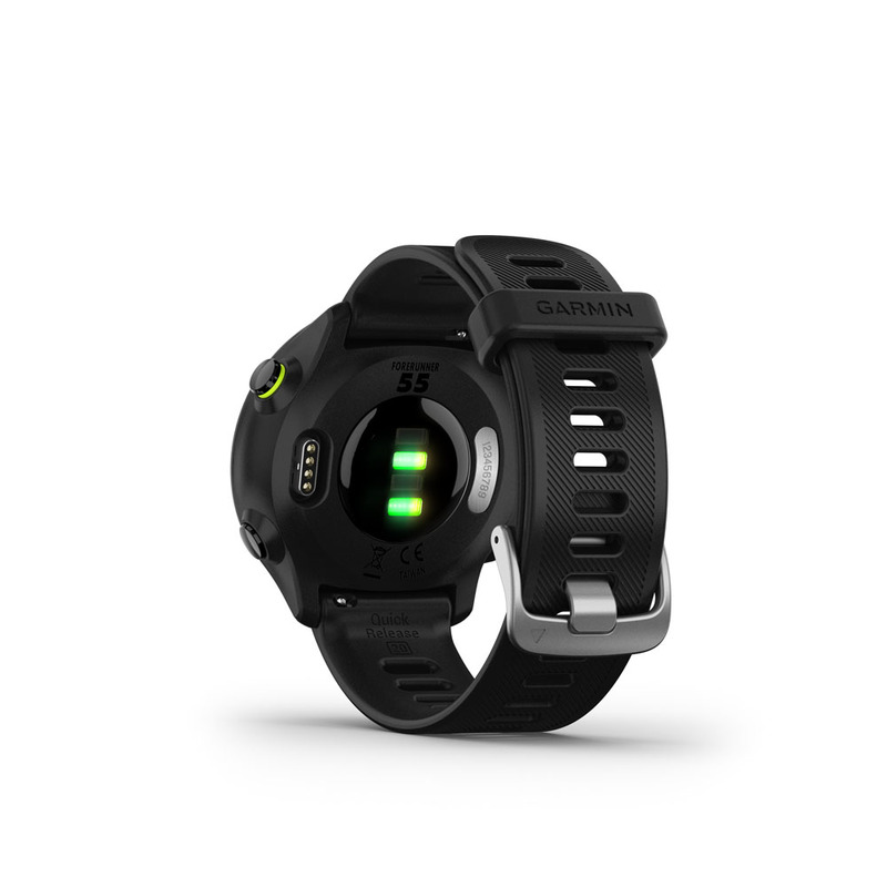 Fekete Garmin Forerunner 55 óra. Hátulja látható, zöld fényérzékelőkkel.