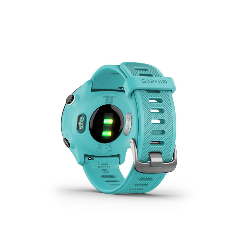 Egy türkizkék Garmin Forerunner 55 óra fekete képernyővel, hátulról nézve, türkizkék óraszíjjal.