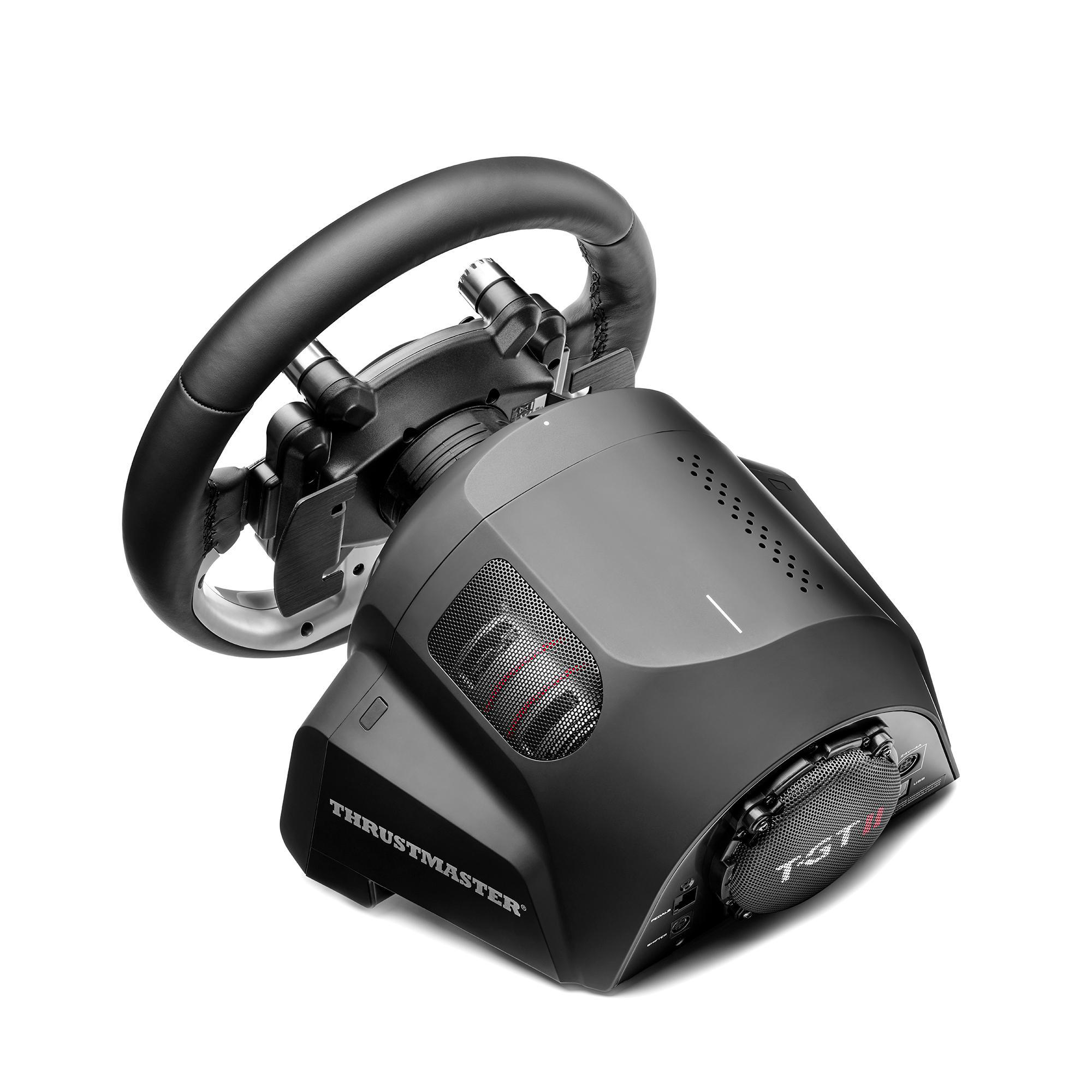 Schwarzes Rennlenkrad mit befestigtem Rad. Marke Thrustmaster T-GT II sichtbar.