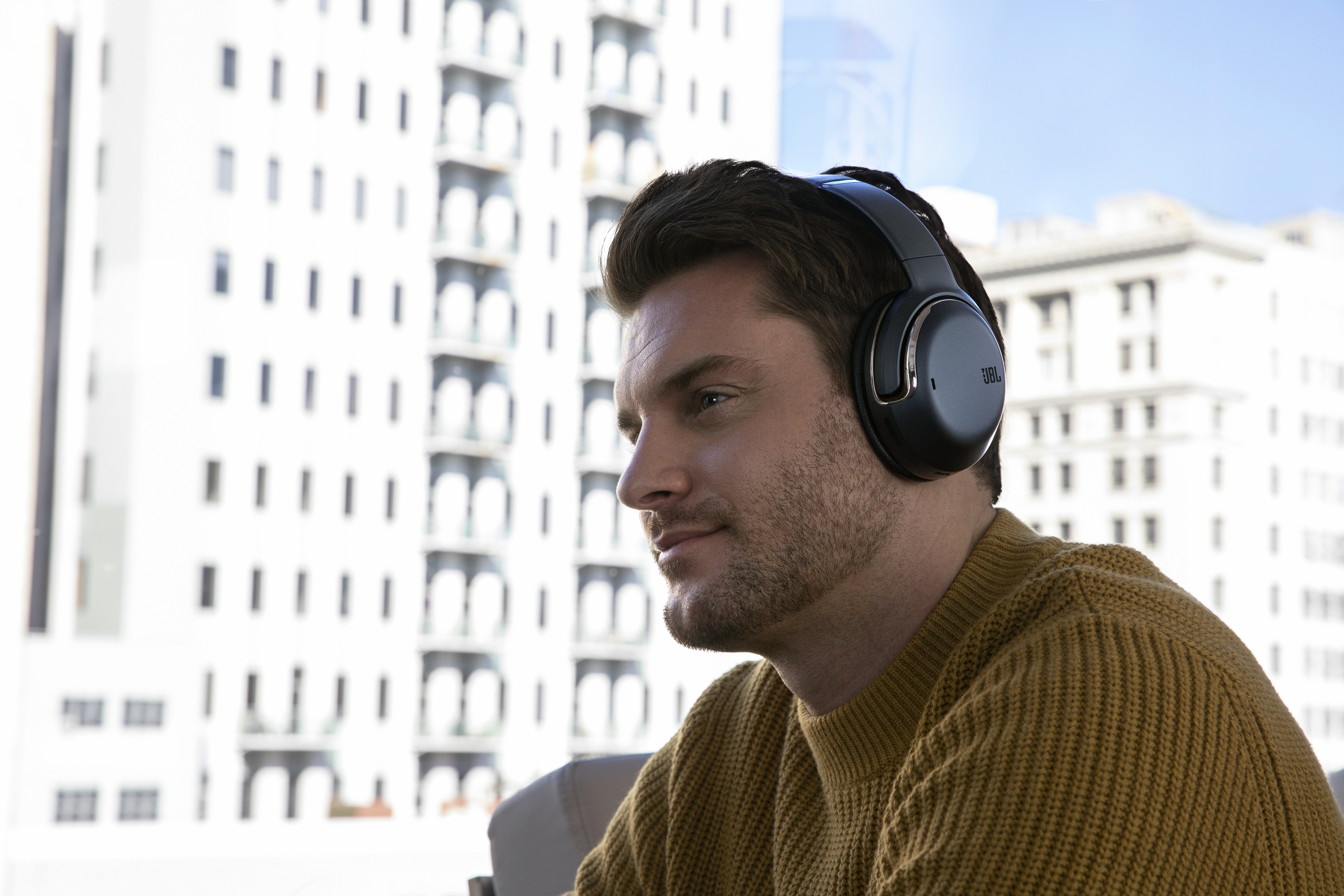 JBL TOUR ONE, Over-ear Kopfhörer Bluetooth Schwarz