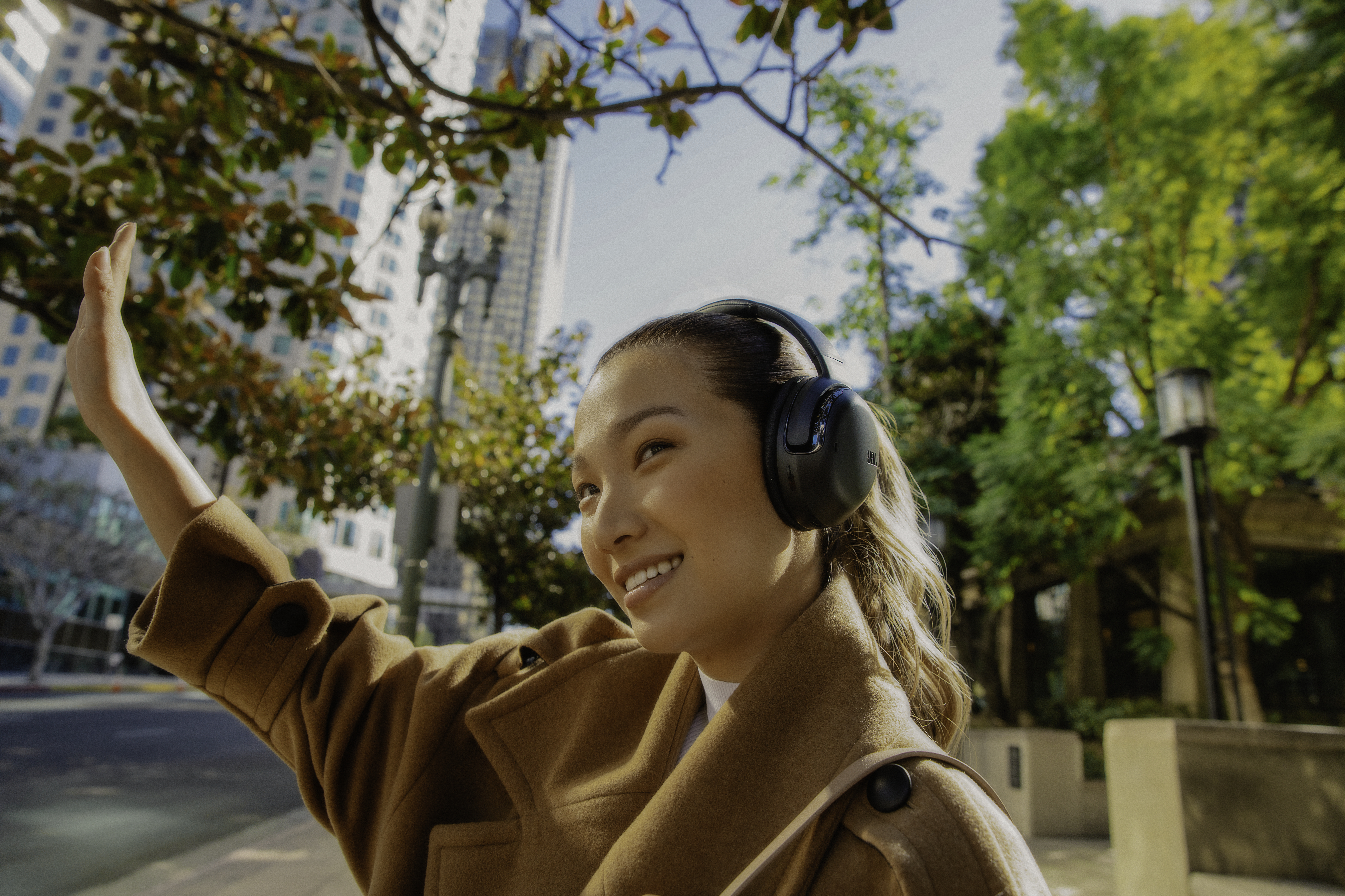 JBL TOUR ONE, Over-ear Kopfhörer Bluetooth Schwarz