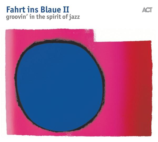Albumcover mit blauem Kreis auf pinkem und rotem Hintergrund, mit Text über Jazz.