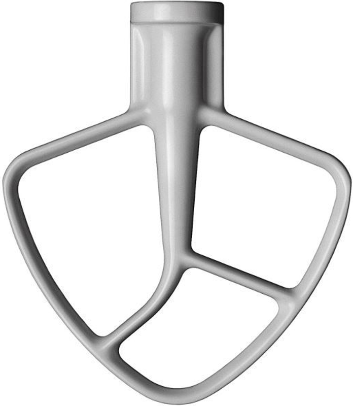Un accessorio per mixer bianco, una frusta. È una forma piatta e curva con spazi aperti.