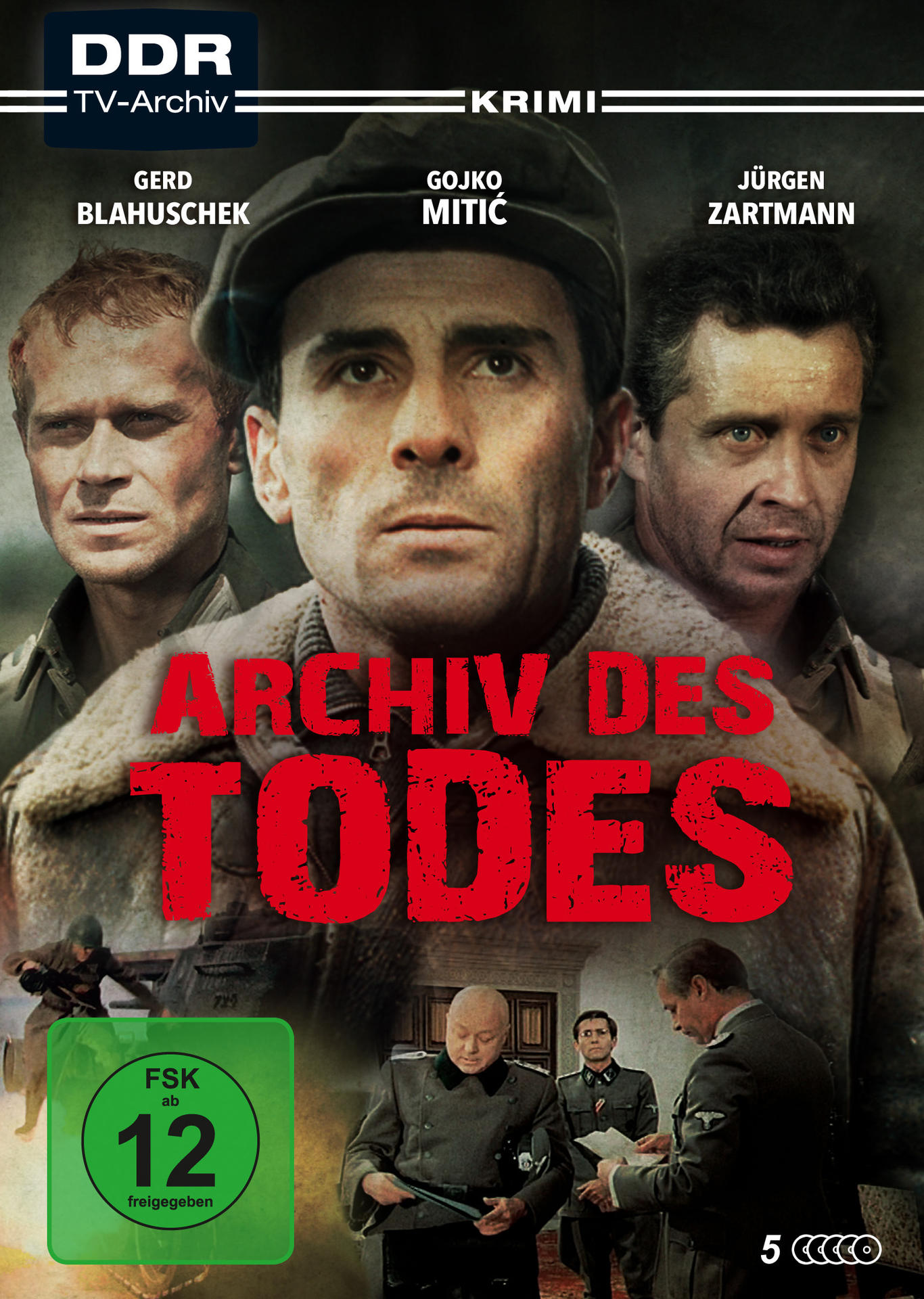Filmcover mit drei Männern, rotem Text und einer Szene von Soldaten.