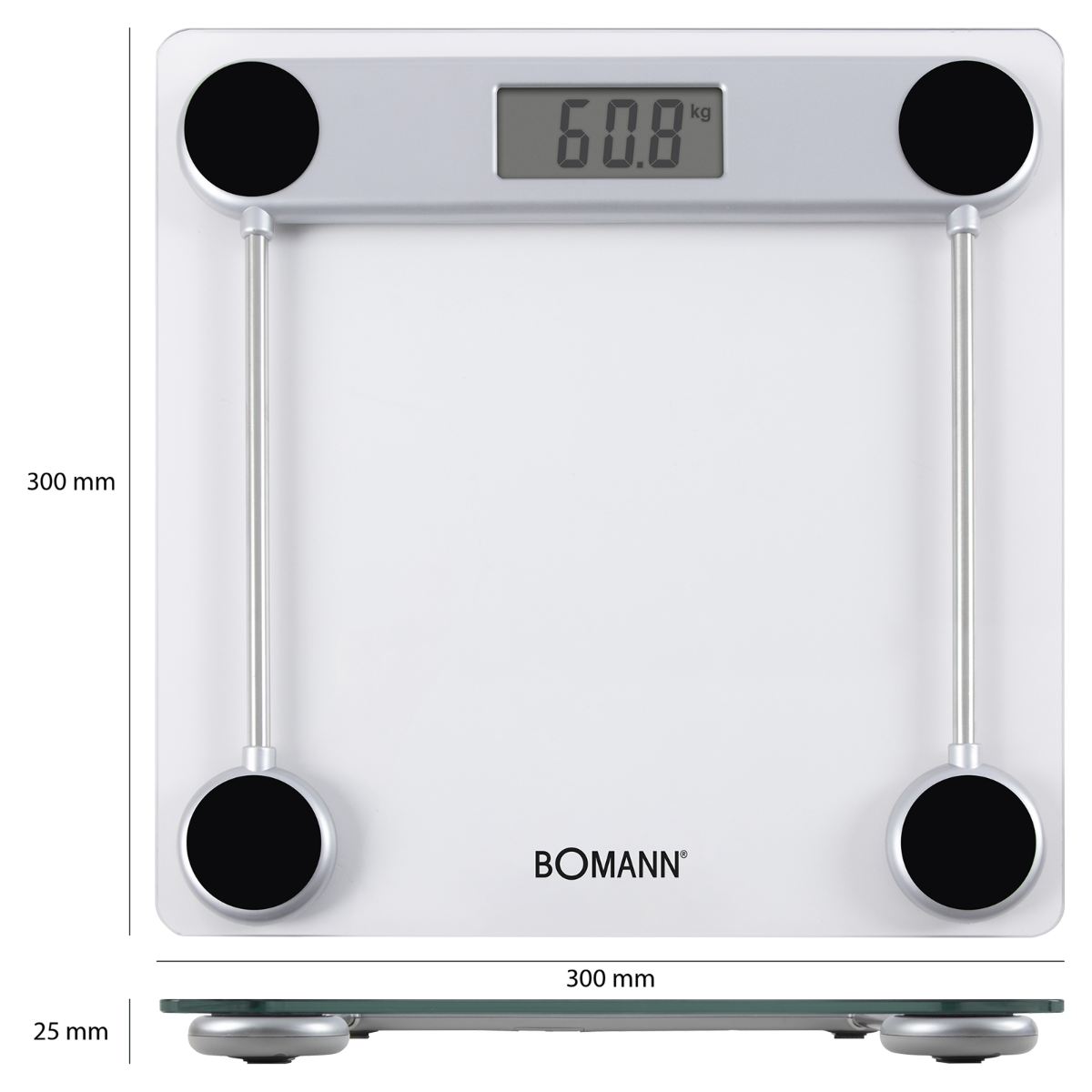 Fehér digitális fürdőszobamérleg. 60,8 kg-ot mutat. Ezüst rudak és fekete körök.