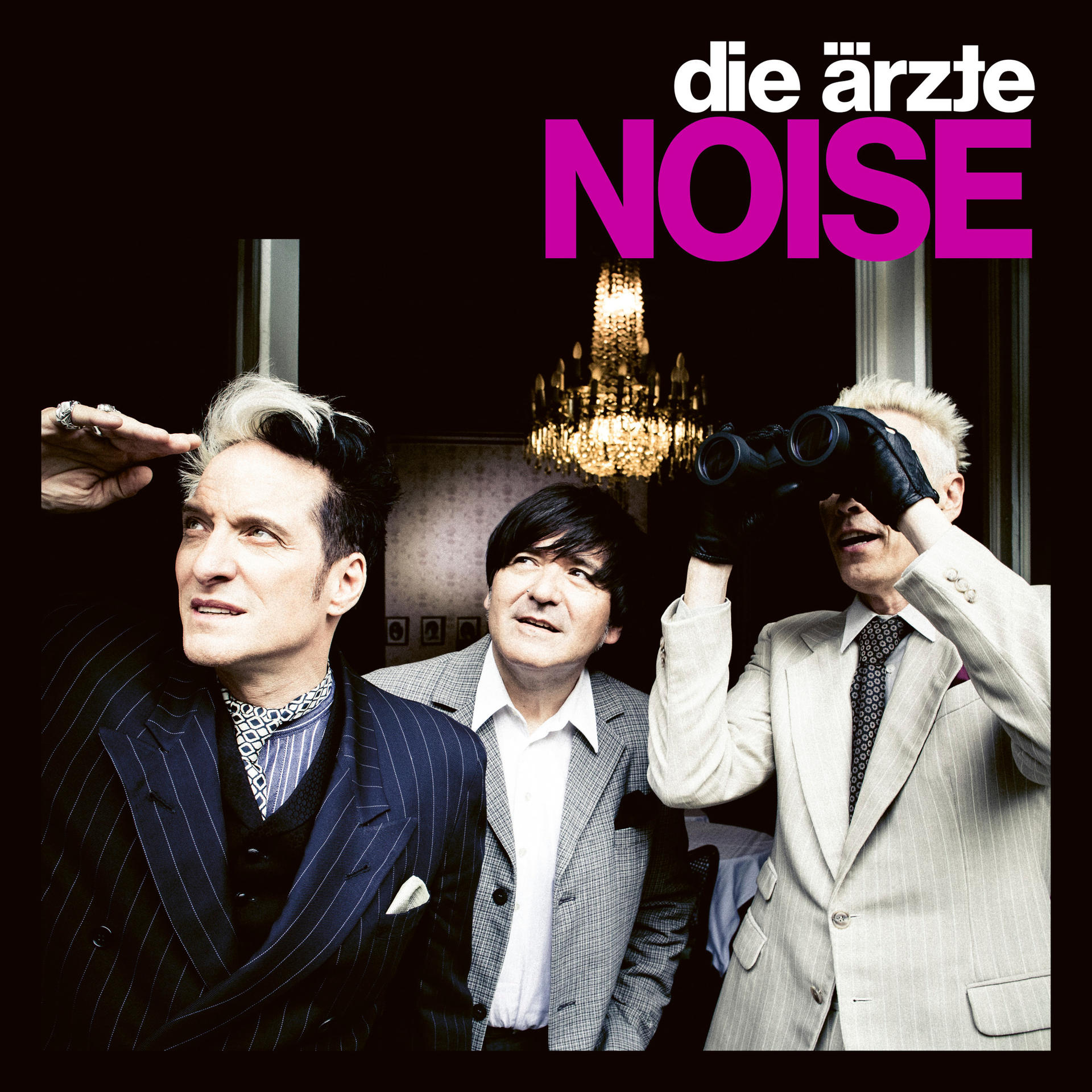 Albumcover mit drei Männern. Einer schaut durch ein Fernglas, einer salutiert, der andere schaut nach oben.