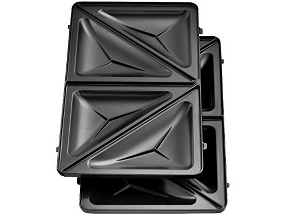Sandwichera negra, vista superior, con 2 juegos de placas triangulares, apiladas.