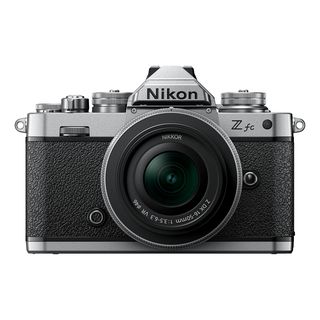 NIKON Z fc Body + NIKKOR Z DX 16-50mm f/3.5-6.3 VR - Fotocamera Nero/Argento