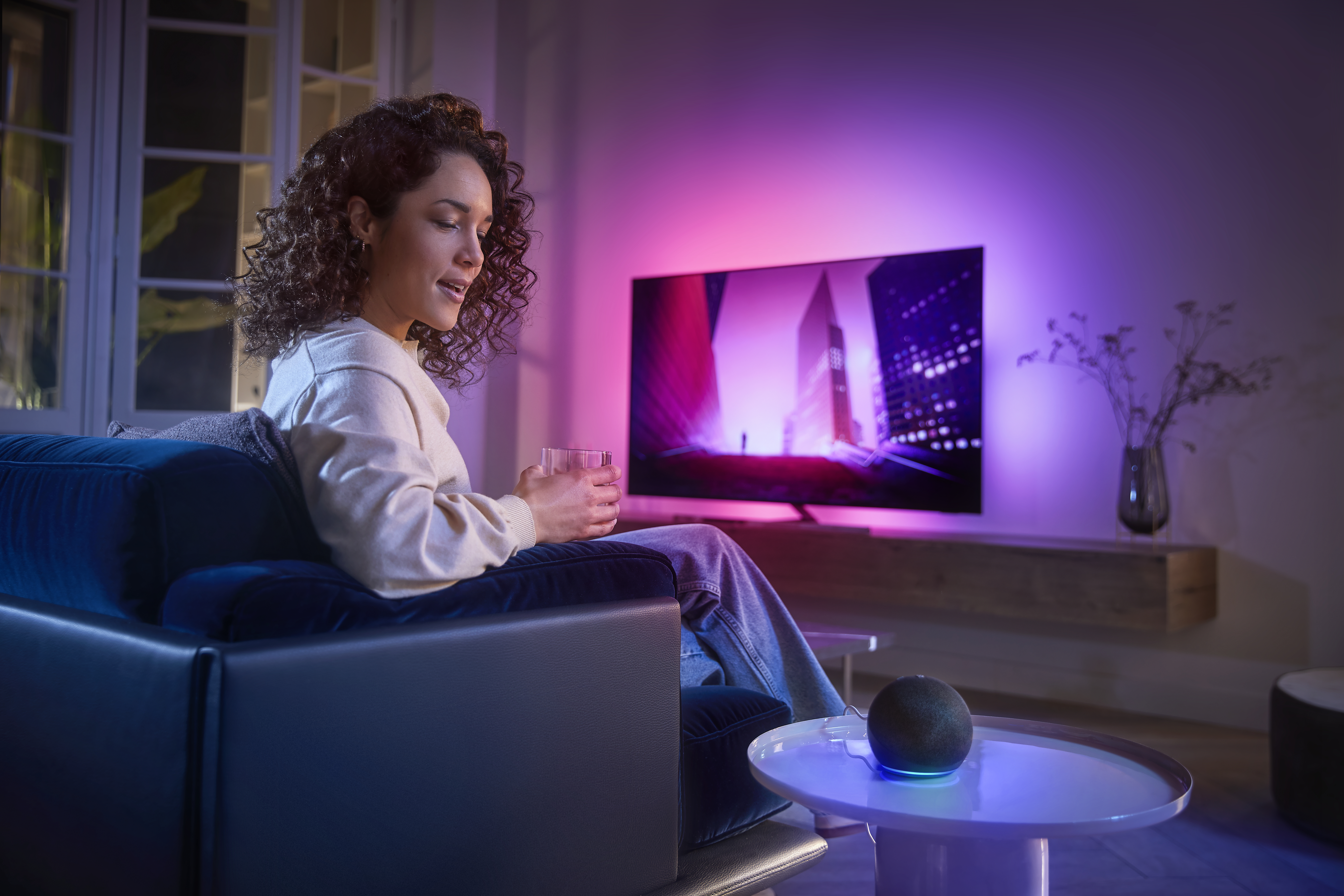 PHILIPS 55OLED856/12 OLED TV (Flat, 55 Zoll / 139 cm, UHD 4K, SMART TV, Ambilight, Android TV™ 10 (Q))