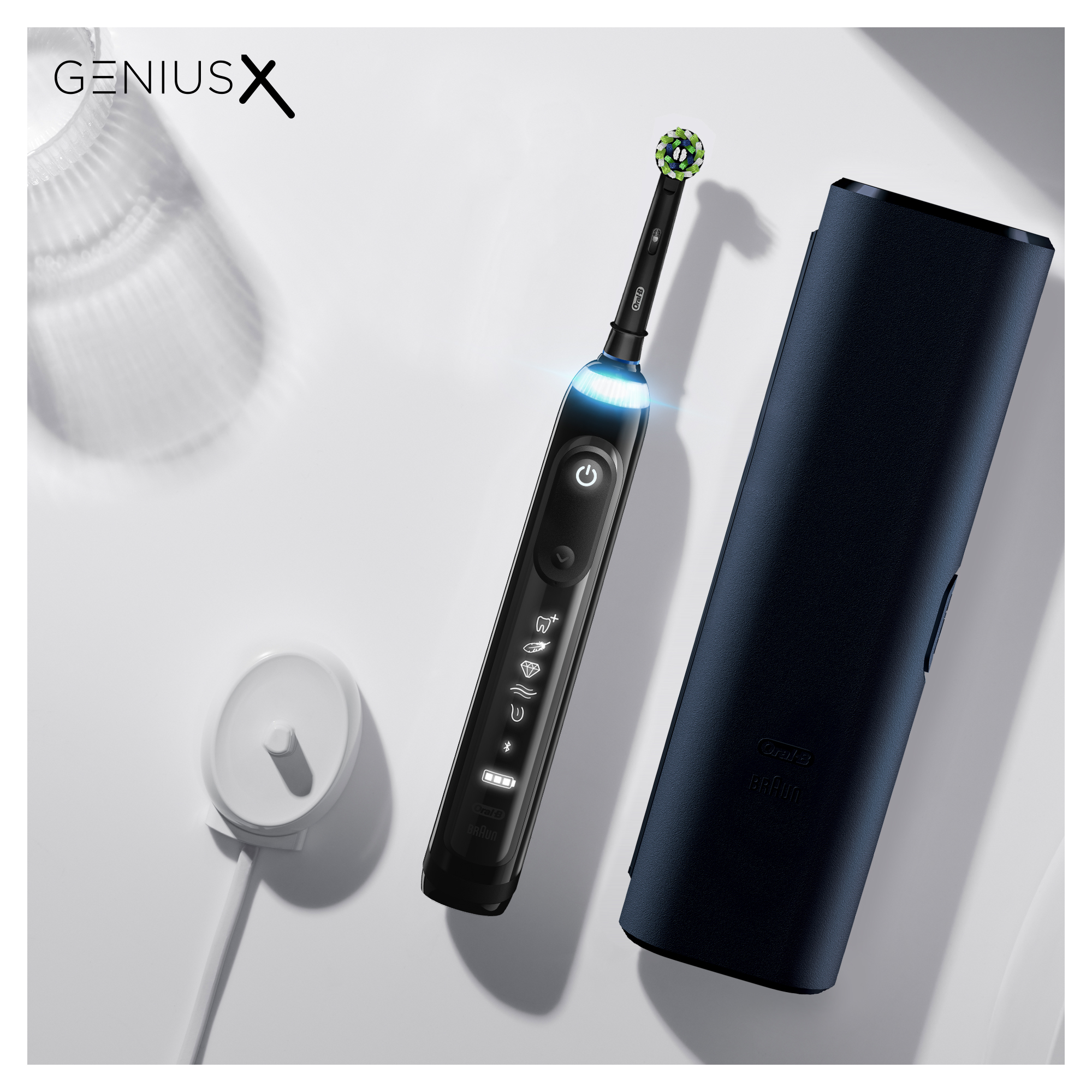 ORAL-B Genius X mit Reiseetui Elektrische Zahnbürste Midnight Black