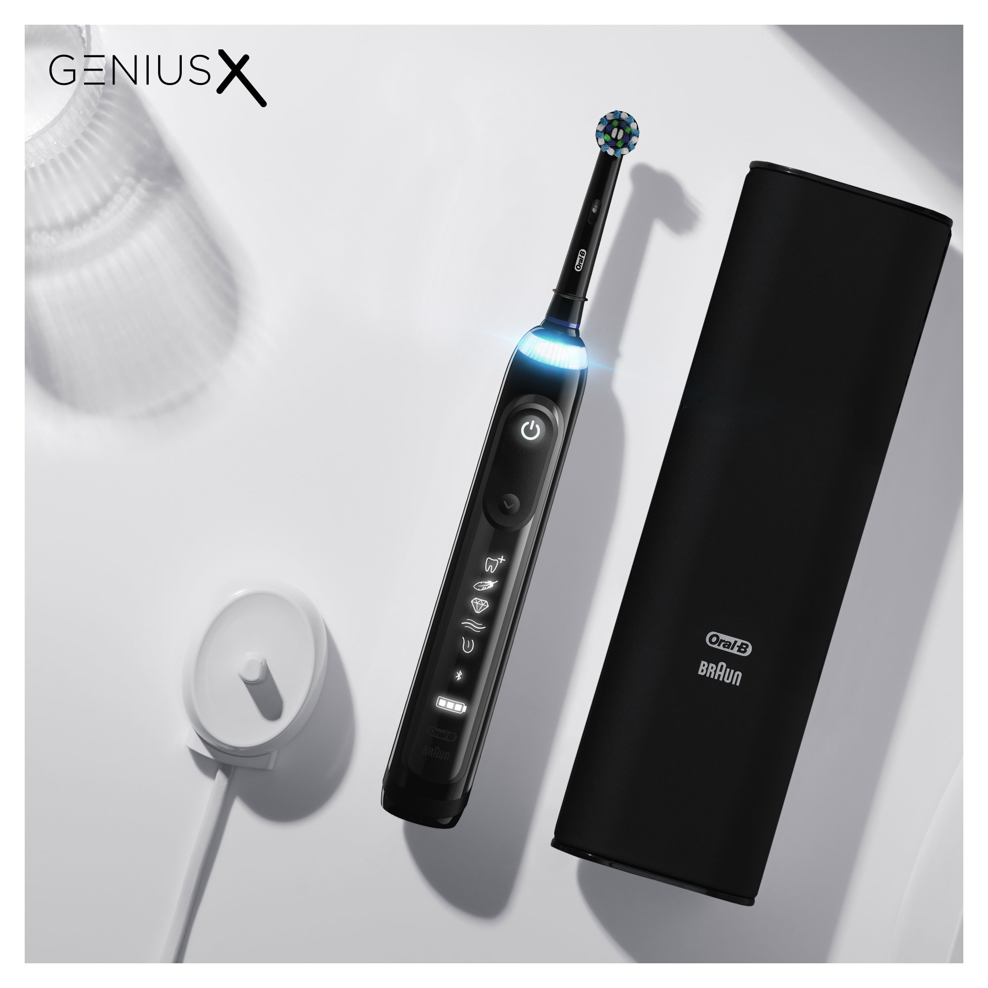 ORAL-B Genius X mit Reiseetui Elektrische Zahnbürste Midnight Black