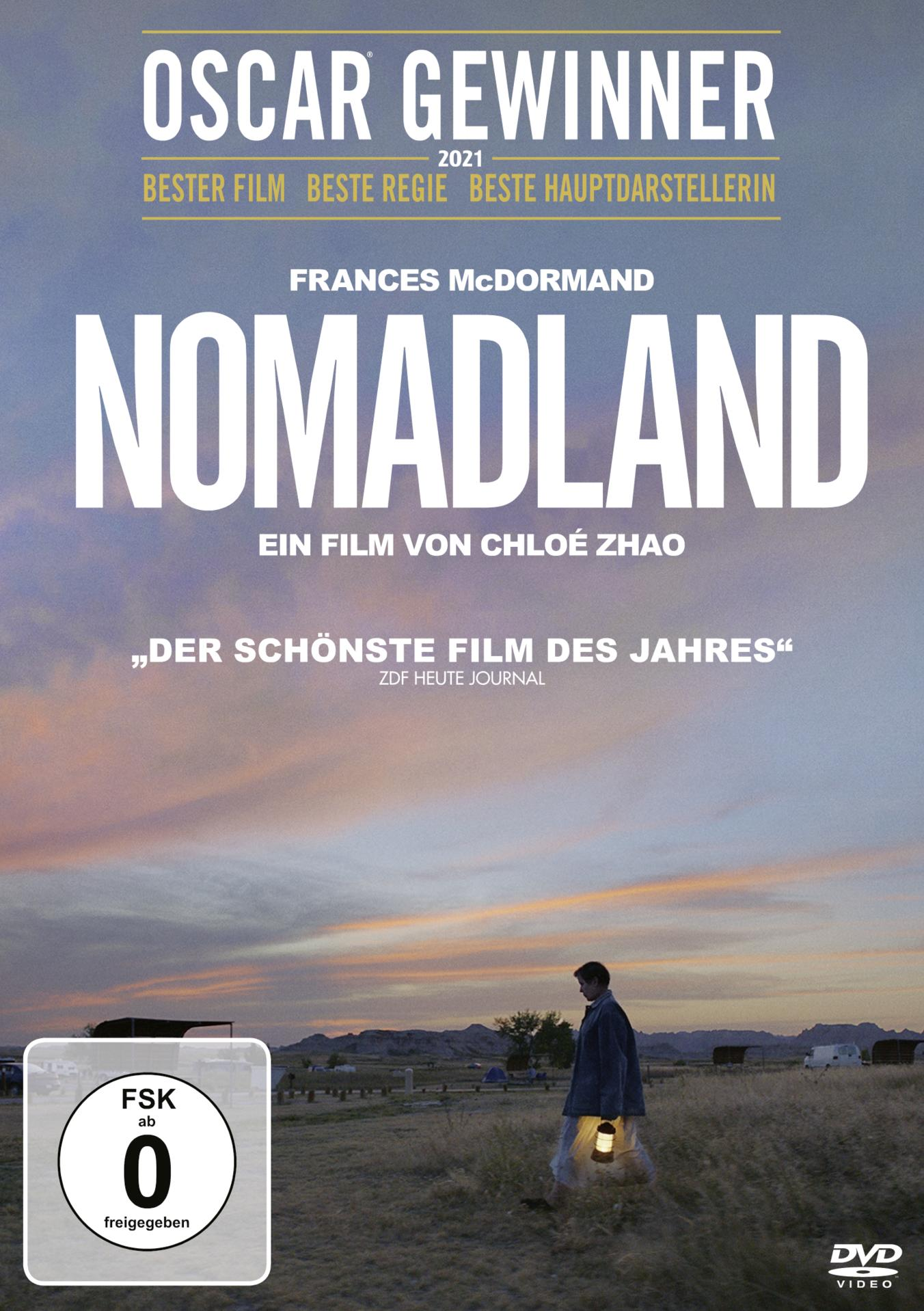 DVD-Cover für Nomadland. Enthält den Filmtitel, die Besetzung und Auszeichnungen. Eine Person geht durch ein Feld.