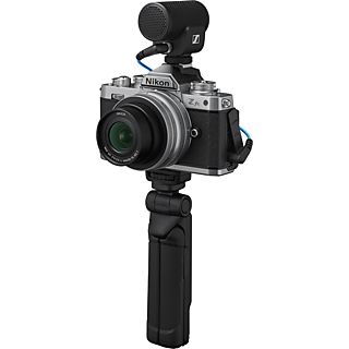 NIKON Z fc Vlogger-Kit mit 16-50mm SE, Sennheiser-Mikrofon, SmallRig-Stativgriff und Fernsteuerung ML-L7